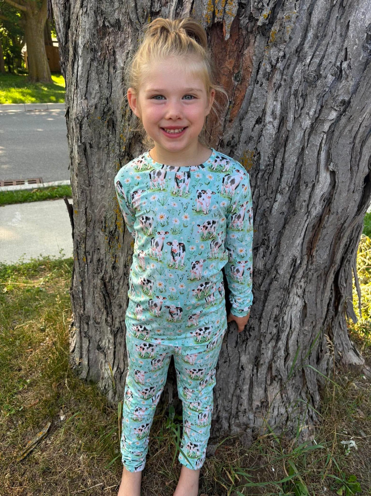 HAPPY HOOVES Two Piece Set